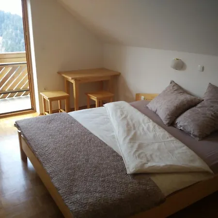 Tourist Farm Kladje ファームステイ *